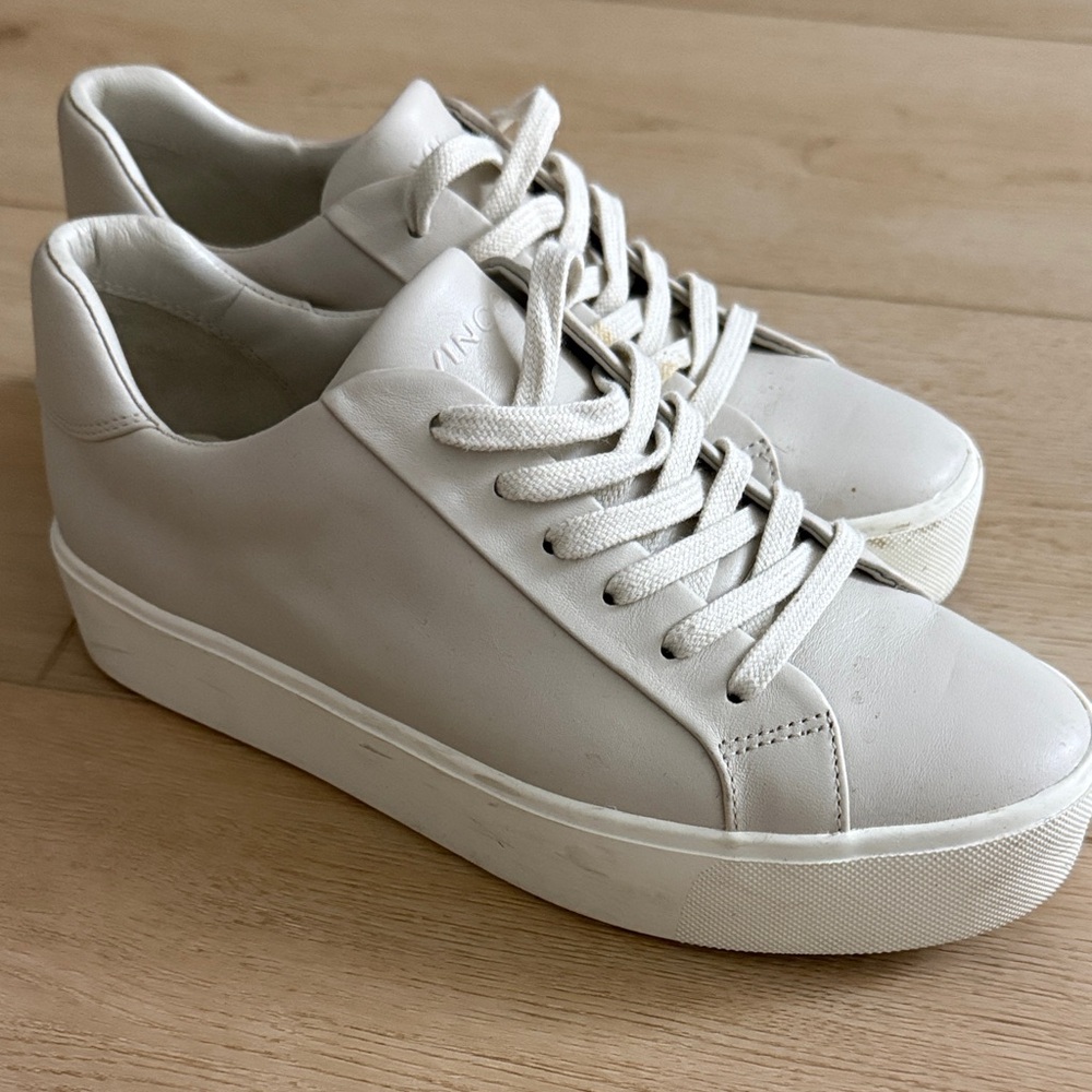 VINCE Leather Sneakers
